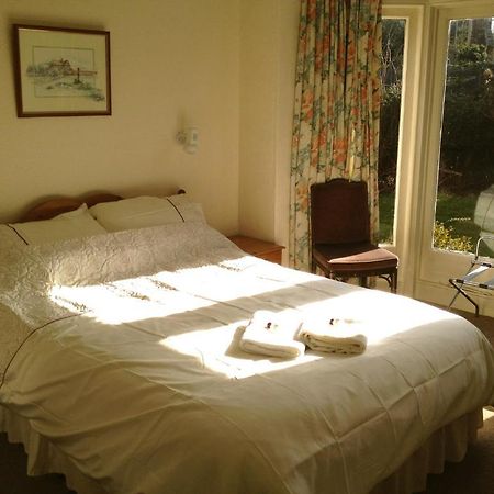 Awentsbury Hotel Near Birmingham University Стая снимка